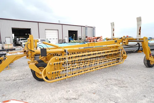2025 VERMEER R2800