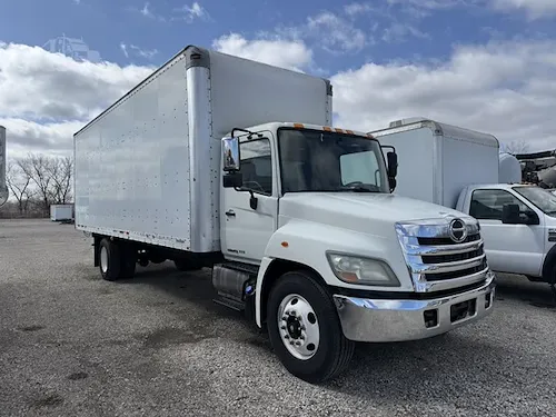 2014 HINO 268