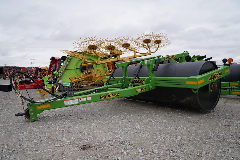 2026 MANDAKO L1040M