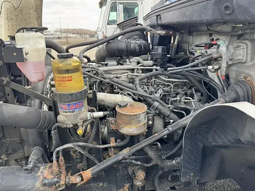 2014 HINO 268