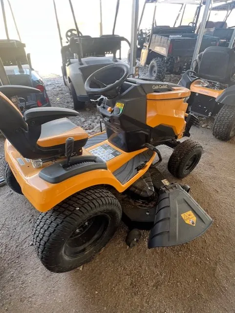 2024 CUB CADET SLX54 XT2