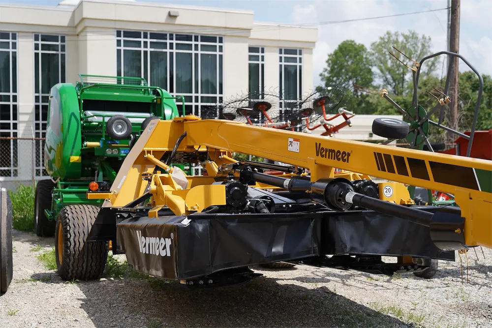 2025 VERMEER TM1210