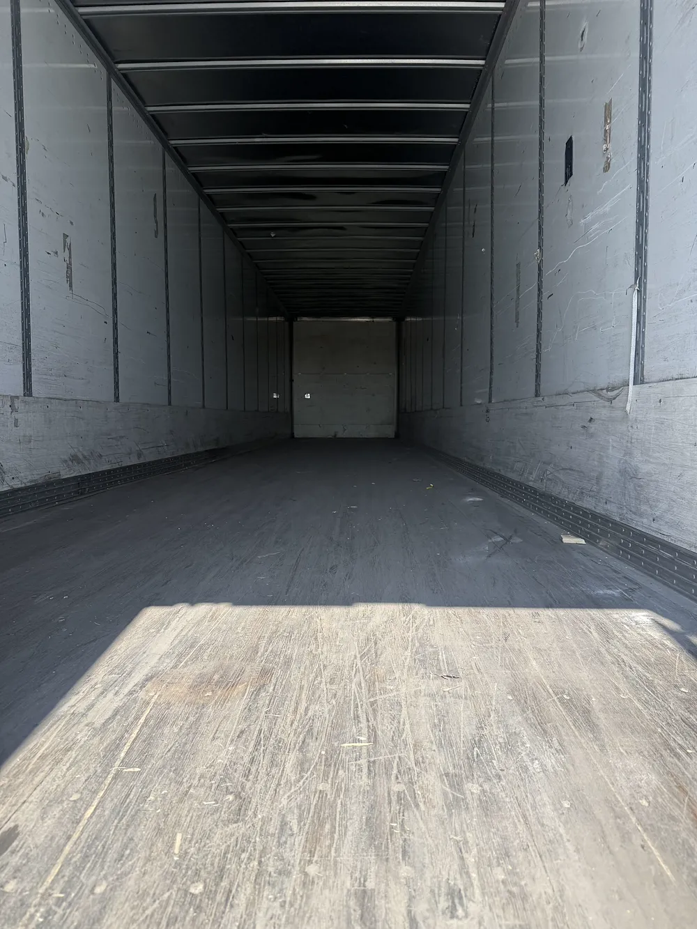 2017 VANGUARD 53' X 102"