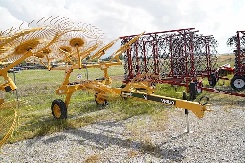 2025 VERMEER VR820