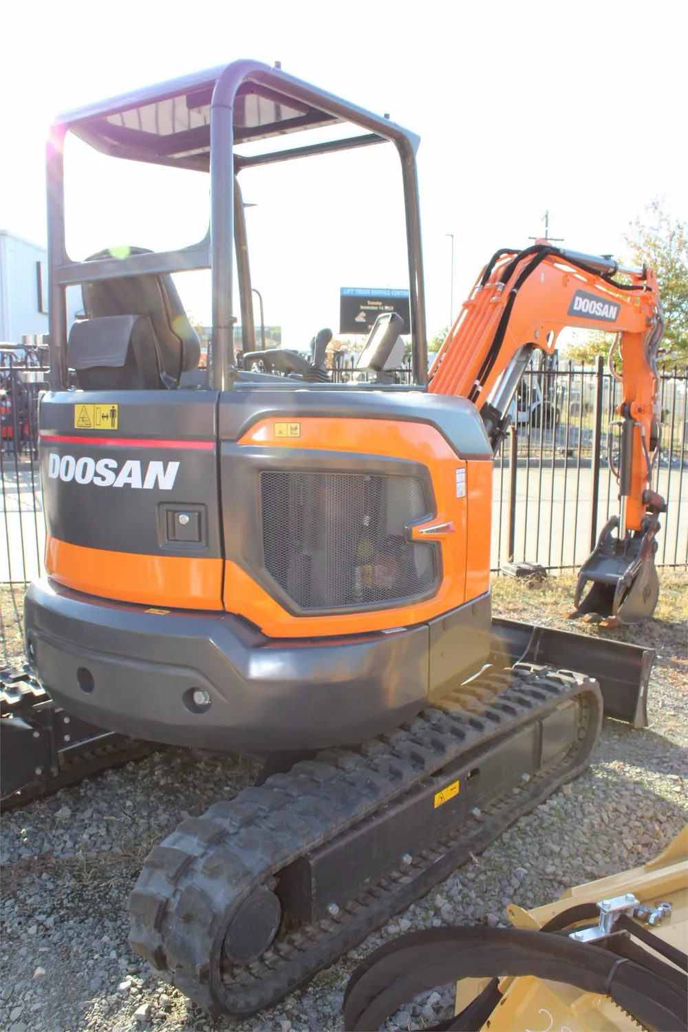 2022 DOOSAN DX35Z-7