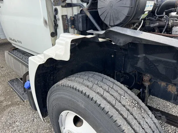 2014 HINO 268