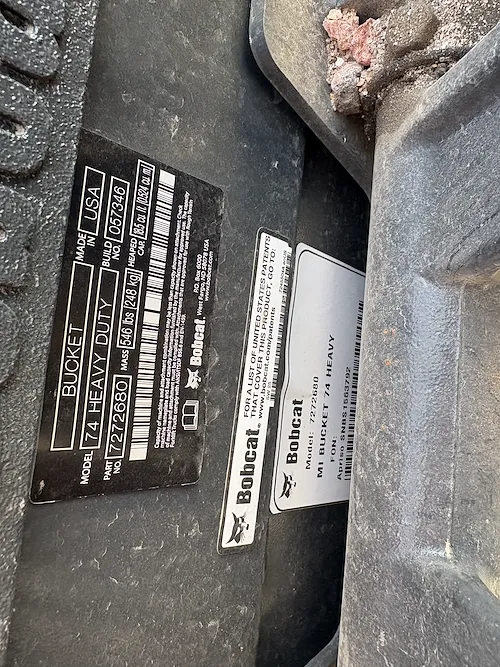 2025 BOBCAT 74" HEAVY DUTY BUCKET