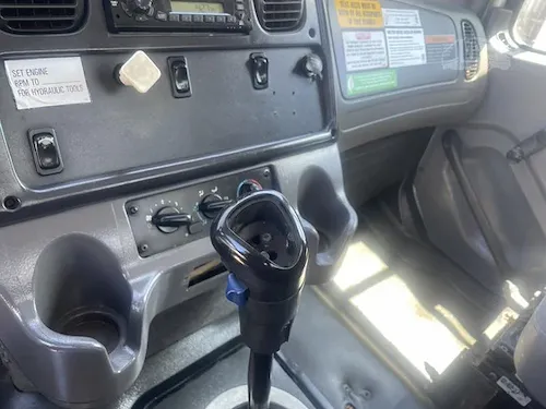 2010 FREIGHTLINER BUSINESS CLASS M2 112