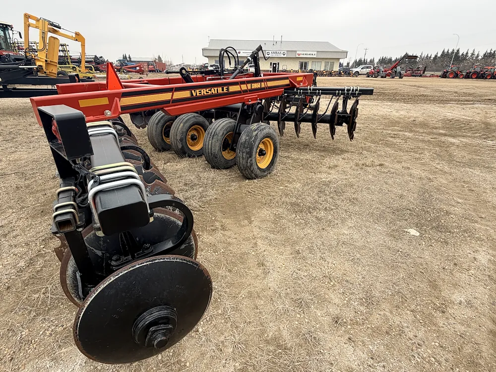 2023 VERSATILE SD650