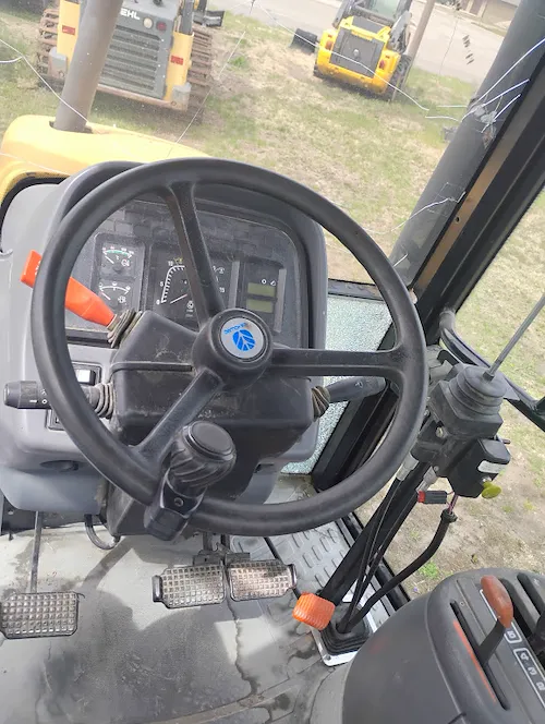 2000 NEW HOLLAND TS100