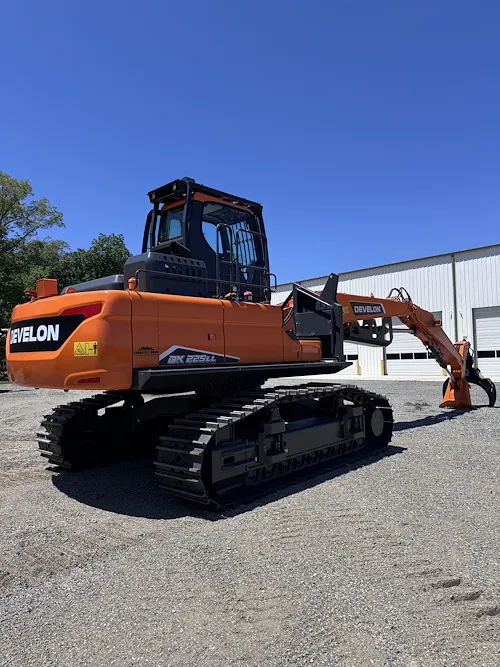  DEVELON DX225LL-7