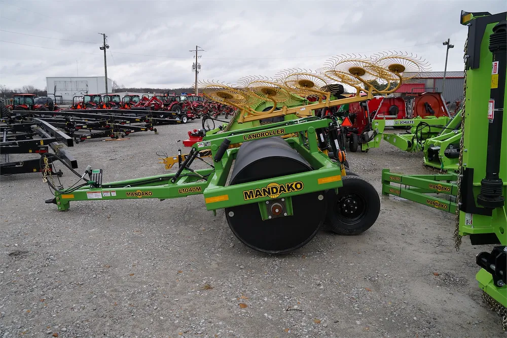 2026 MANDAKO L1040M