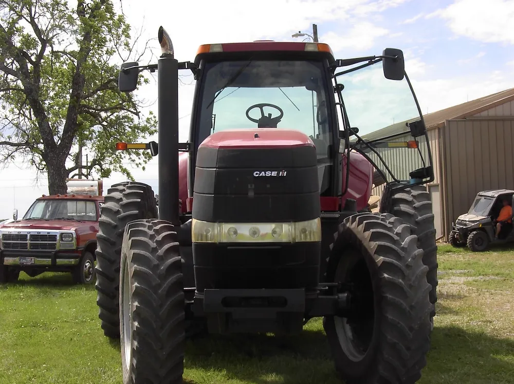 2009 CASE IH MAGNUM 215