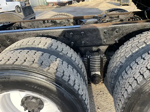2005 MACK 690S