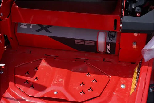 2025 GRAVELY ZT X 52