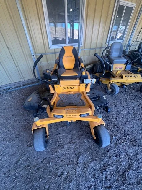 2024 CUB CADET ZT2