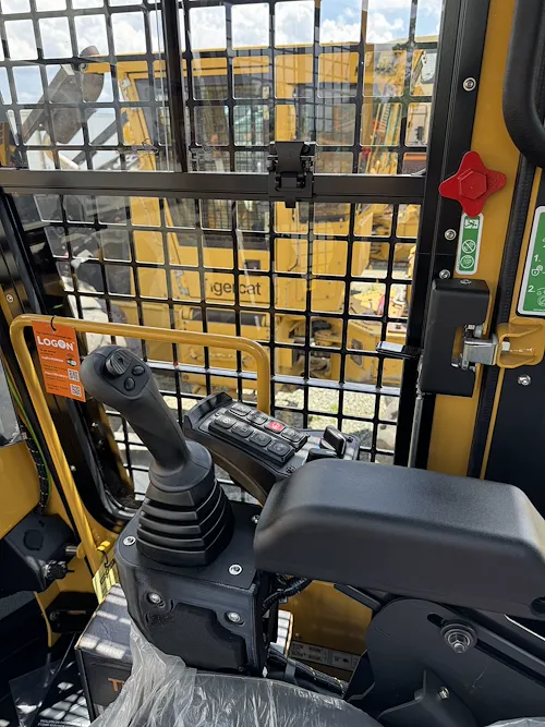  TIGERCAT 726H
