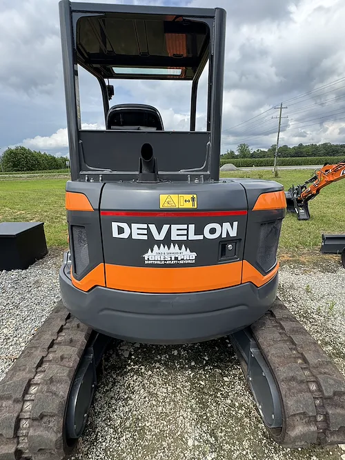  DEVELON DX50Z-7