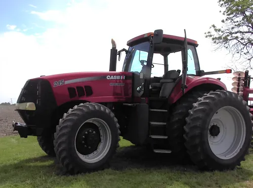 2009 CASE IH MAGNUM 215