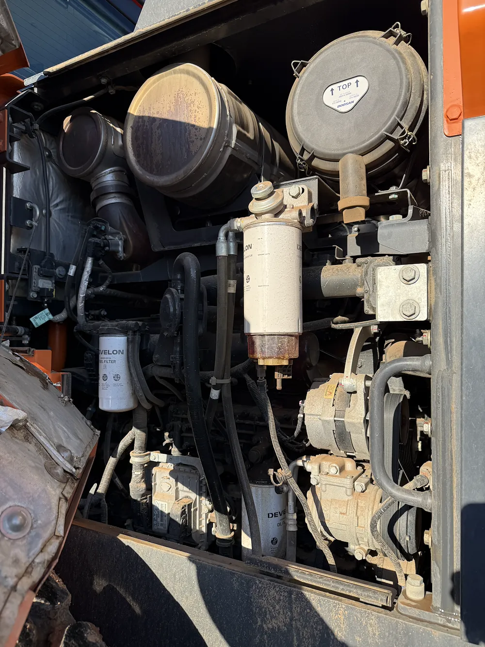  DEVELON DL220-7