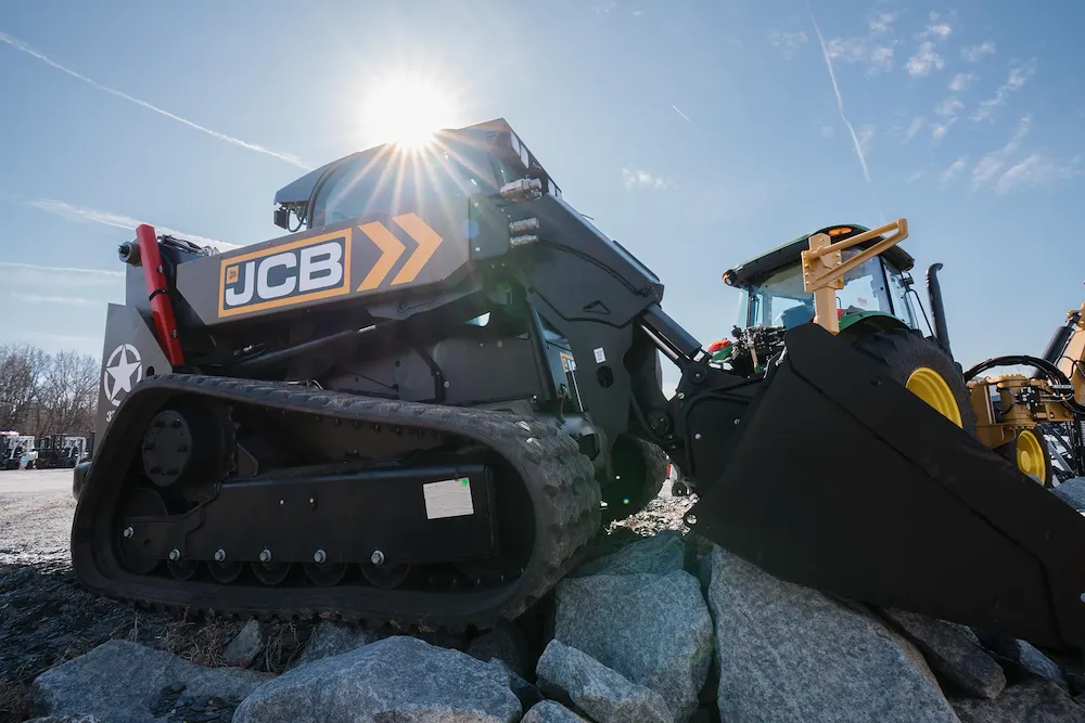 2026 JCB 3TS-8T