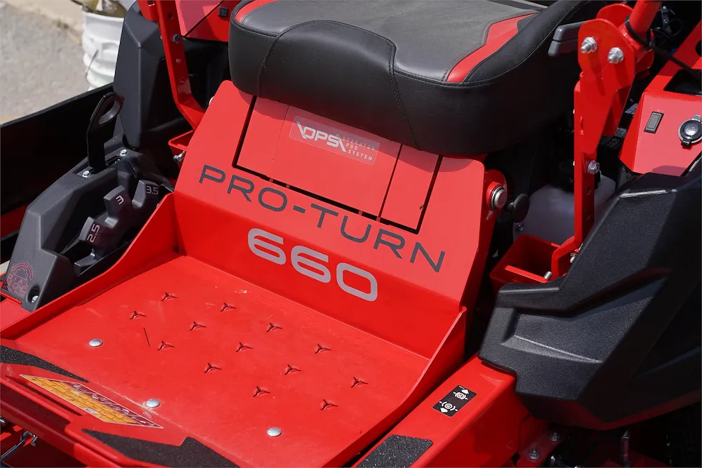 2025 GRAVELY PROTURN 660