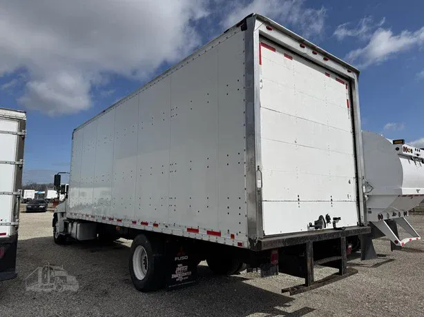 2014 HINO 268