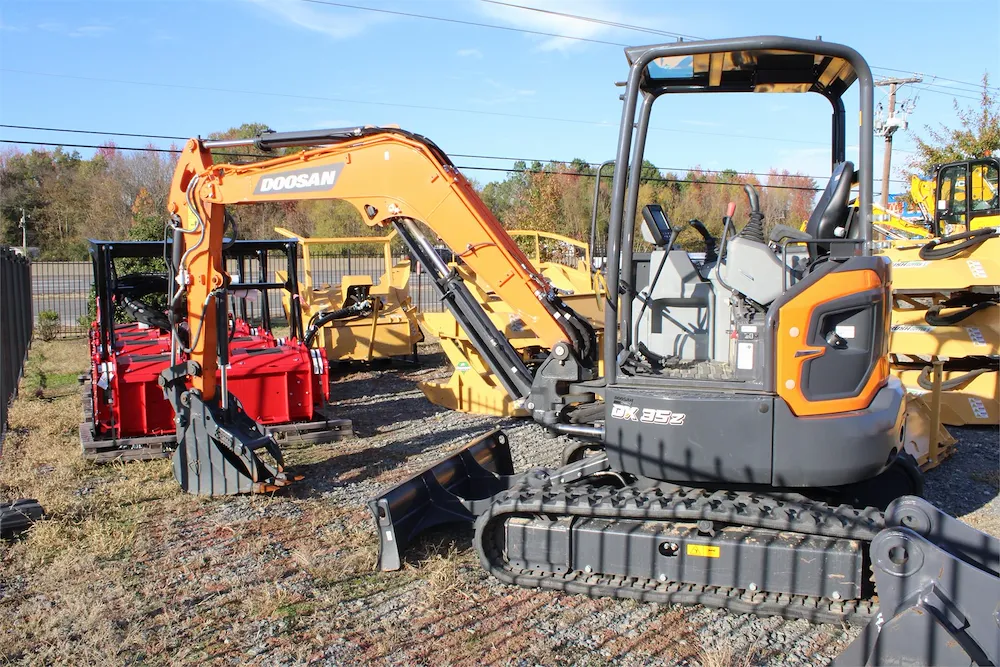 2022 DOOSAN DX35Z-7