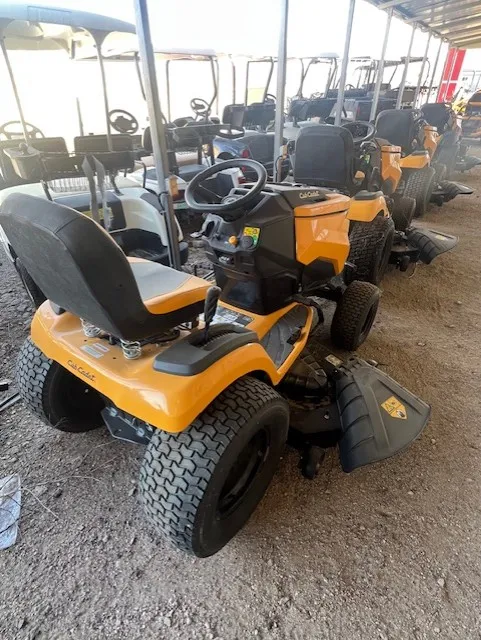 2024 CUB CADET ST54 XT1