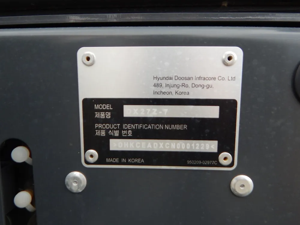  DOOSAN DX27Z-7