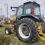 2000 NEW HOLLAND TS100