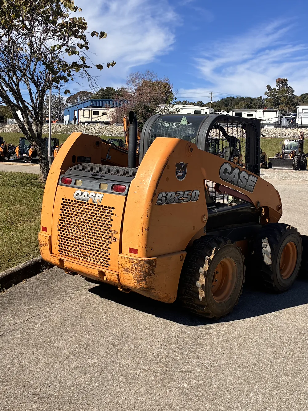 2011 CASE SR250