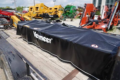 2025 VERMEER M7050