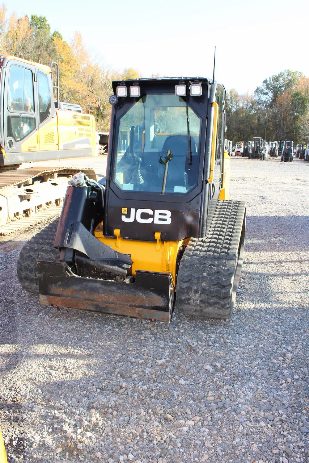 2022 JCB 300T