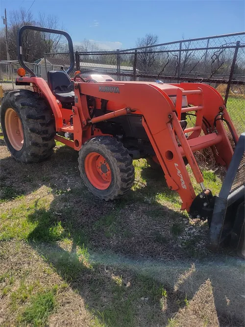 2013 KUBOTA L4400DT