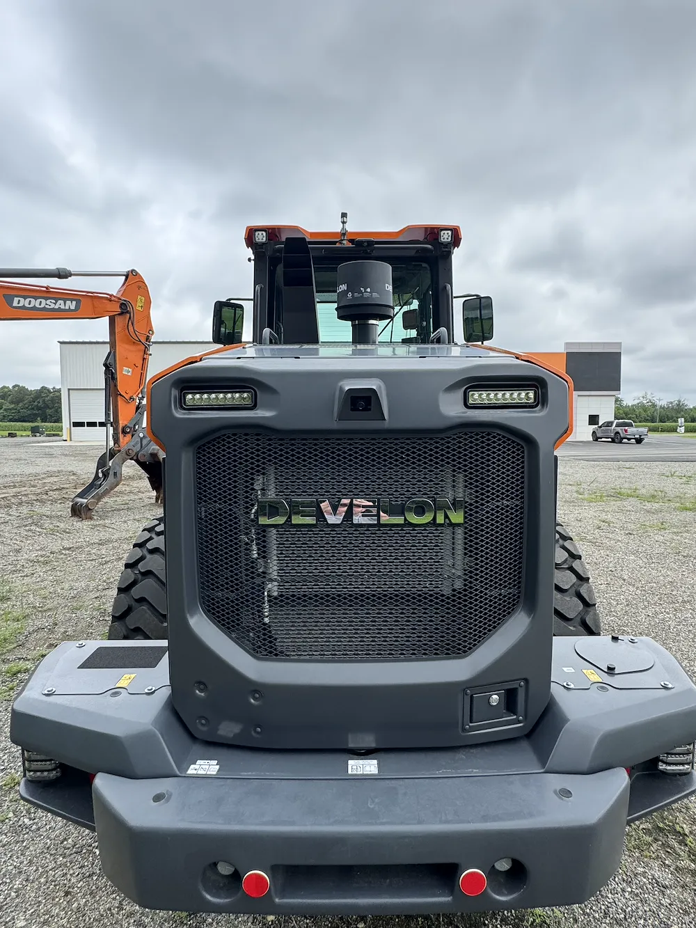  DEVELON DL250-7