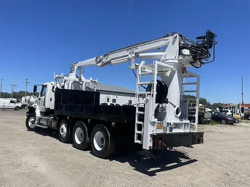 2010 FREIGHTLINER BUSINESS CLASS M2 112
