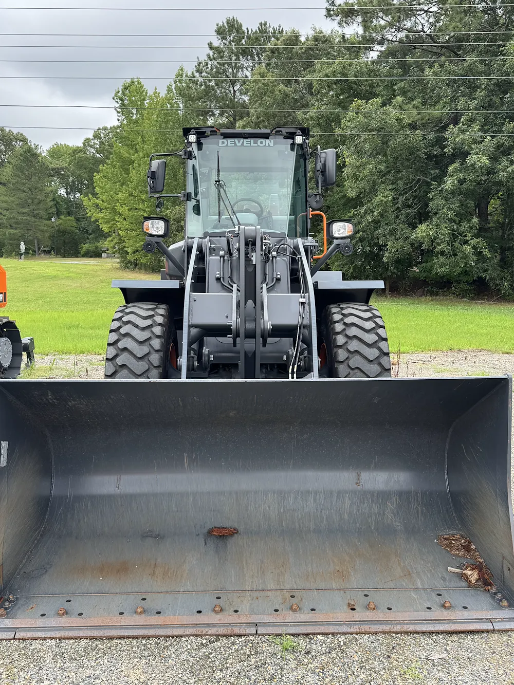  DEVELON DL220-7