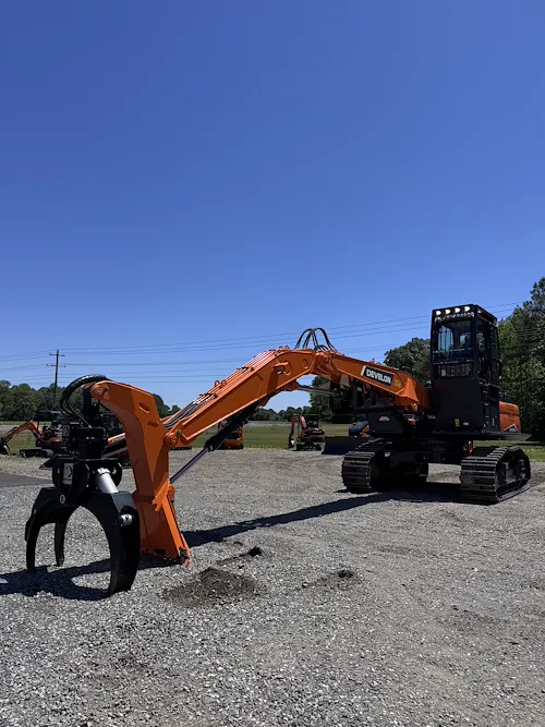  DEVELON DX225LL-7