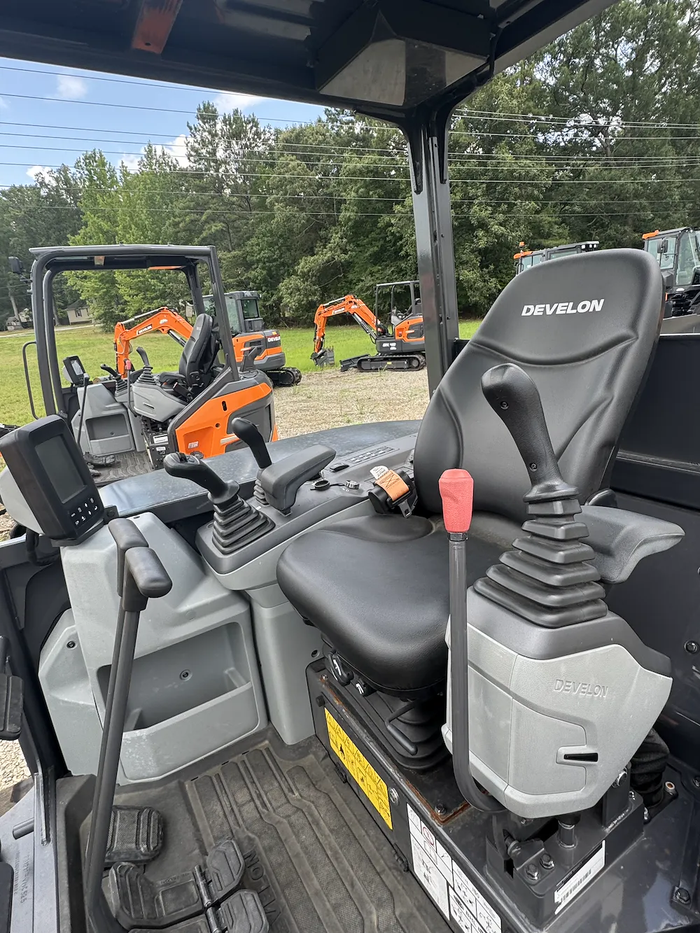  DEVELON DX50Z-7