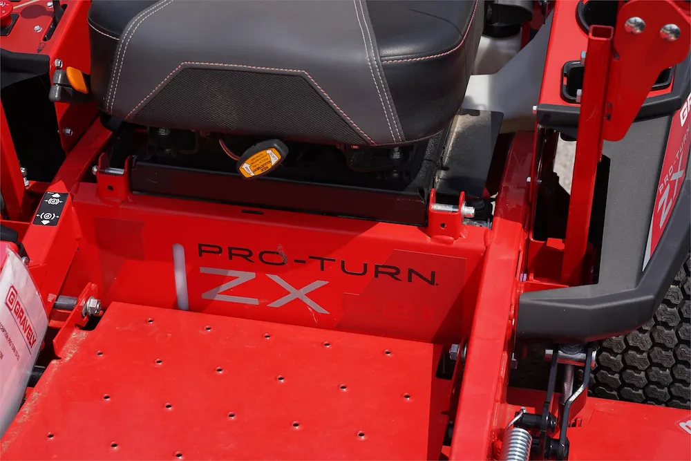 2025 GRAVELY PROTURN 52