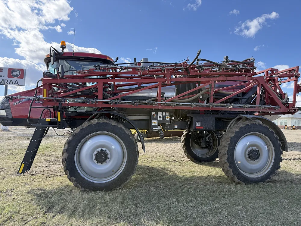 2016 CASE IH PATRIOT 4440