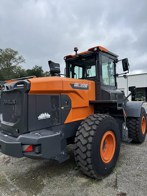  DEVELON DL220-7