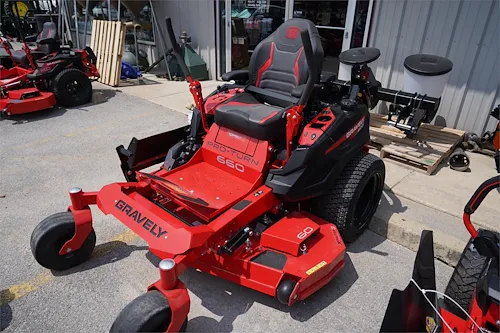 2025 GRAVELY PROTURN 660