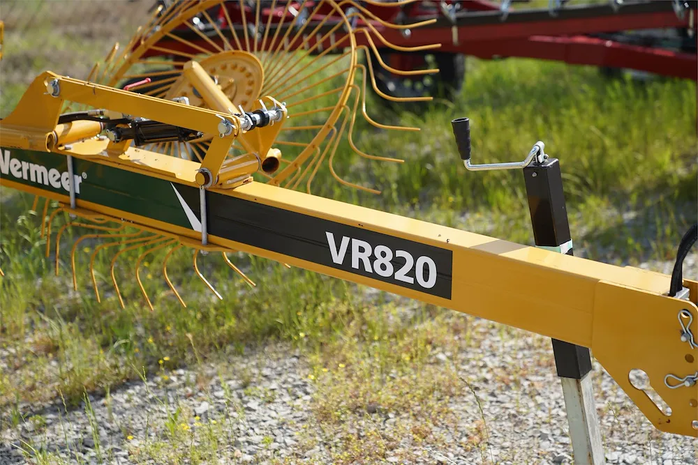 2025 VERMEER VR820