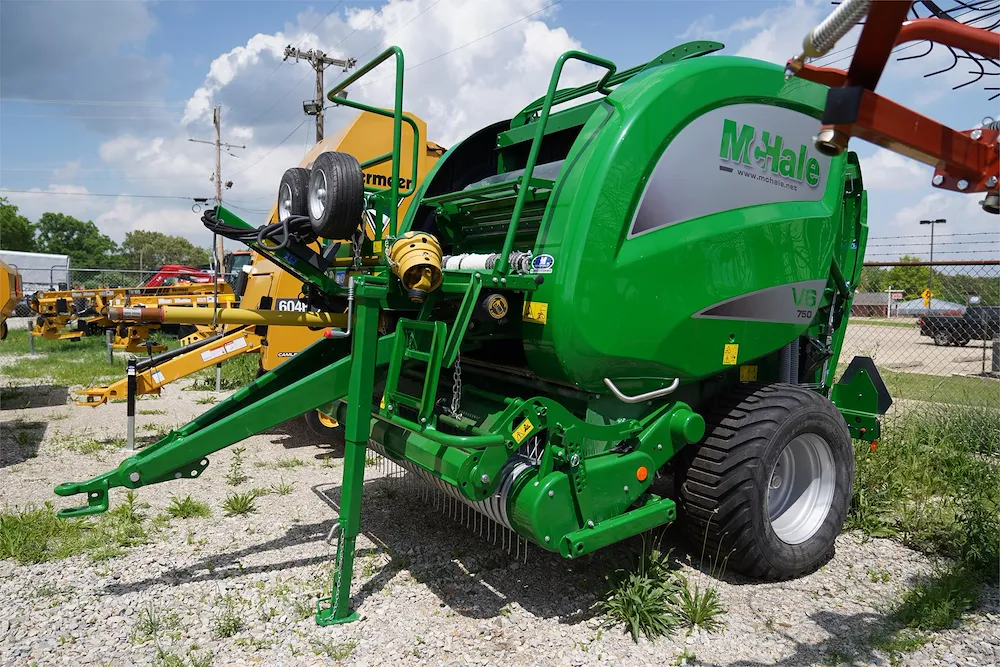 2025 MCHALE V6750