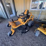 2024 CUB CADET ZT2