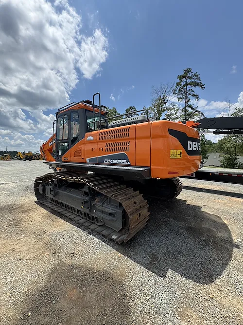  DEVELON DX225LL-5