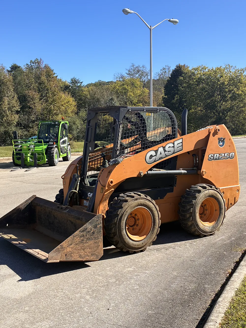 2011 CASE SR250