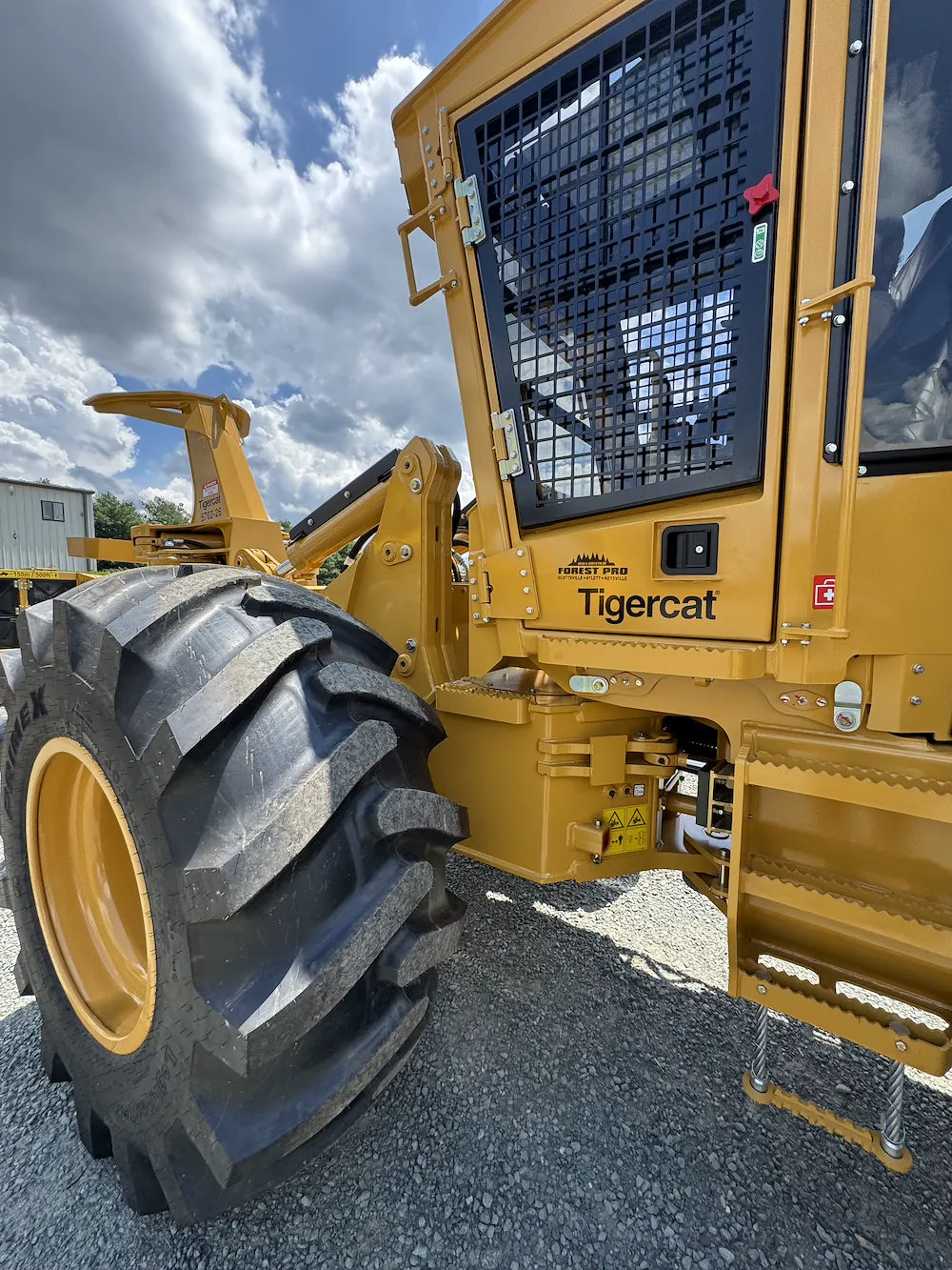  TIGERCAT 726H